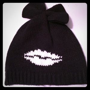 Brand New Kiss & tell beanie from Betsy Johnson
