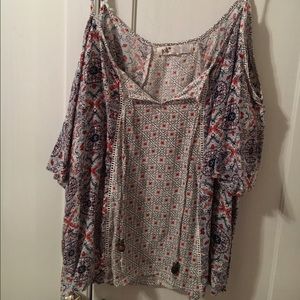 Tank top with off the shoulder top