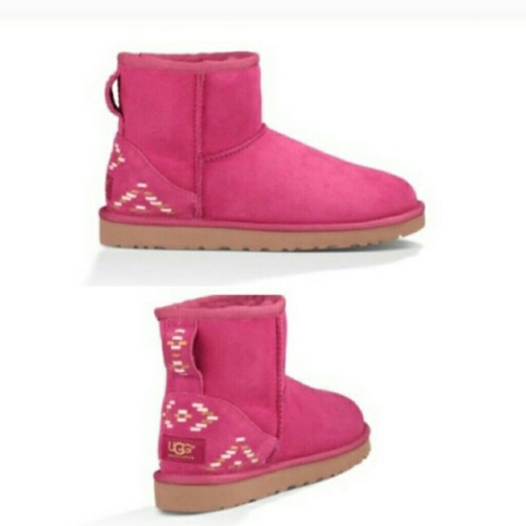 UGG authentic classic mini bohemian boots sz 11new