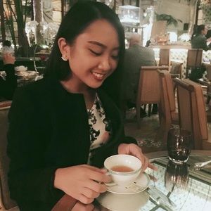 Meet your Posher, Danielle