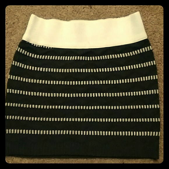 Mini body con skirt