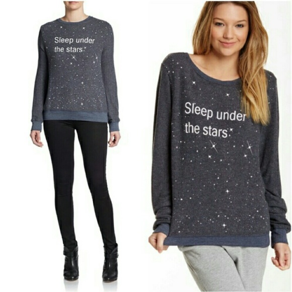 WILDFOX sleep under the stars.  Sz S