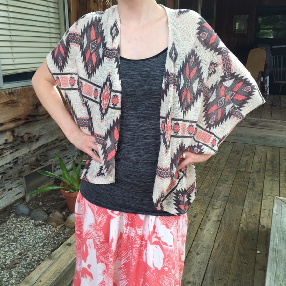 SOLD Free in bundle - Picture 4 of 4