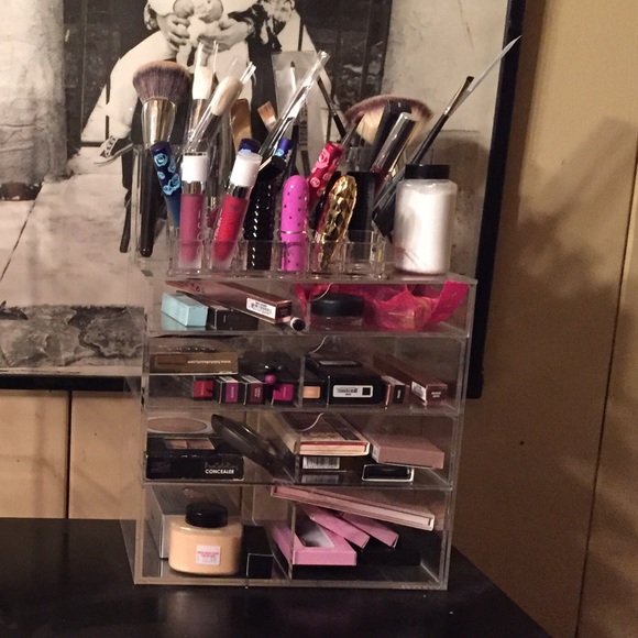 Makeup Cube! - Picture 2 of 2