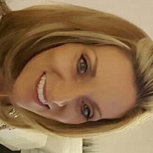 Meet your Posher, Carrie