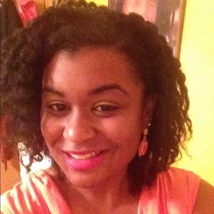 Meet your Posher, Camille