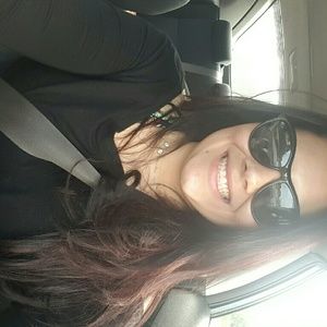 Meet your Posher, Natalie