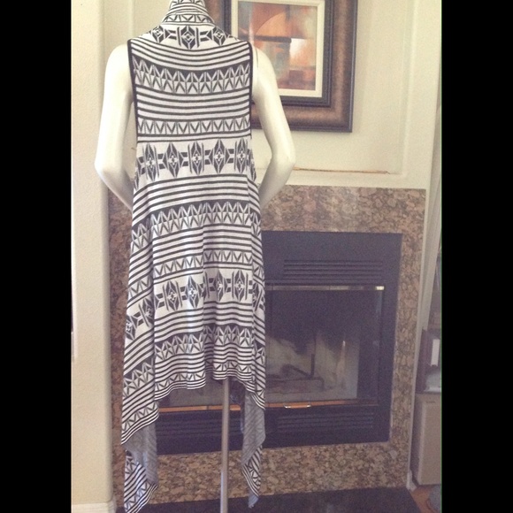 Gibson Latimer sleeveless cardigan - Picture 3 of 3