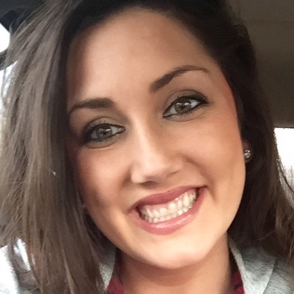 Meet your Posher, Lexie - Picture 1 of 1