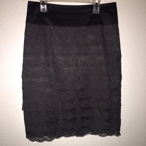 H&M Lace Pencil Skirt