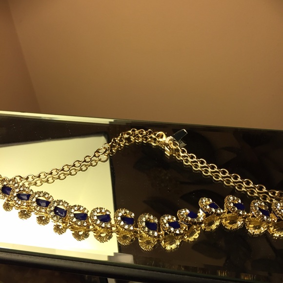 Banana Republic necklace brand new w tags