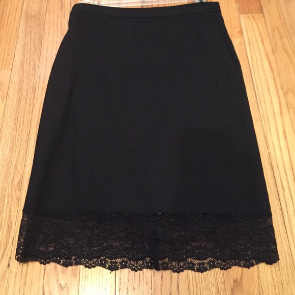 Zara knee length lace trim skirt - Picture 3 of 4
