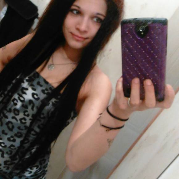 Meet your Posher, Ashley - Picture 1 of 1