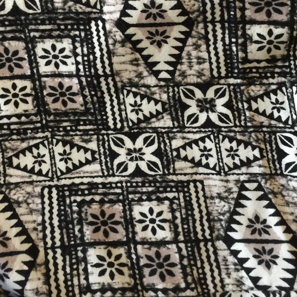 ✨✨HP✨✨ Abstract Print Skater Dress - Picture 4 of 5