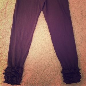 Matilda Jane chocolate ruffle hem leggings.