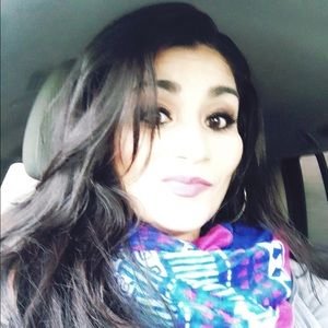 Meet your Posher, Rita