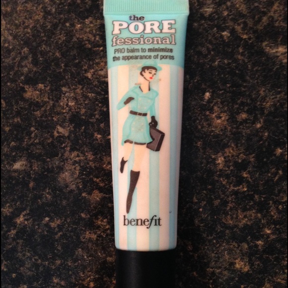 The Porefessional balm to minimize pores.