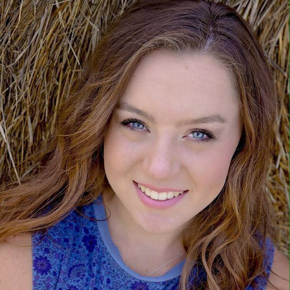 Meet your Posher, Paige - Picture 1 of 1