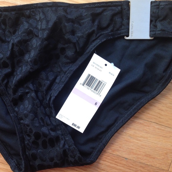 SOLD IN BUNDLE ⛱NWT Calvin Klein Bikini Swimsuit - Picture 3 of 4