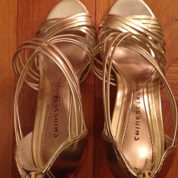 Open-toe Heels - Picture 4 of 4