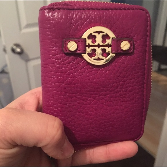 **~~TORY BURCH WALLET