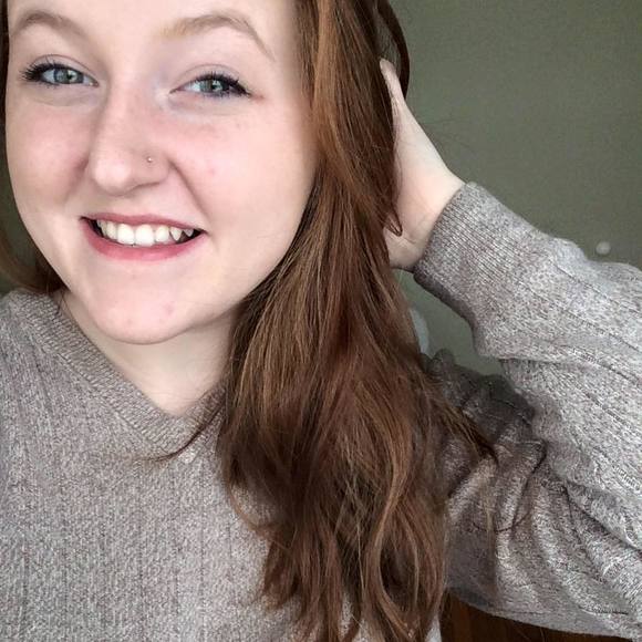 Meet your Posher, Lauren