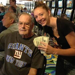 Meet your Posher, Caitlin