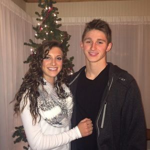 Meet your Posher, Kelli