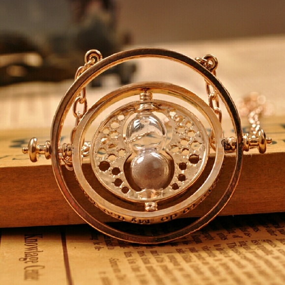 Rotating Spins Hour Glass