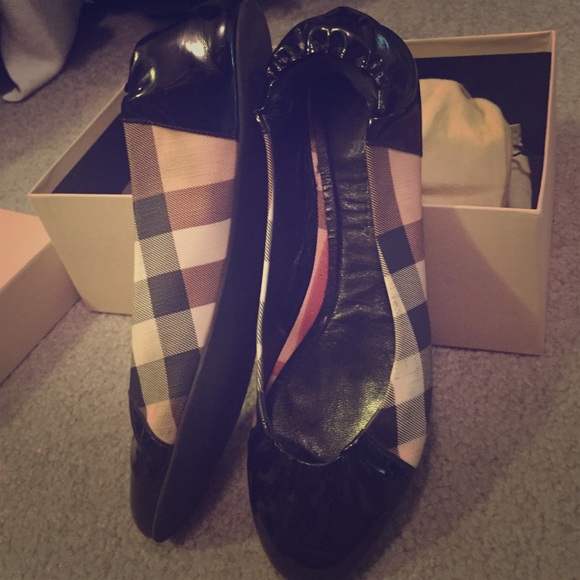 Burberry Ballet Flats