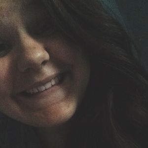 Meet your Posher, Madeline