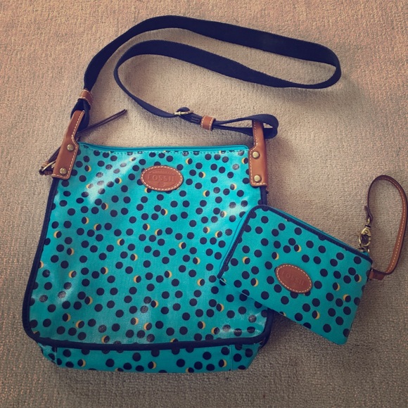 🎀2 Hour Sale🎀Fossil Polka Dot Purse & Wristlet!!