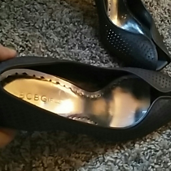 Heels 2 pair. - Picture 4 of 4