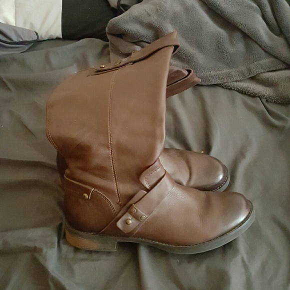 Brown boots