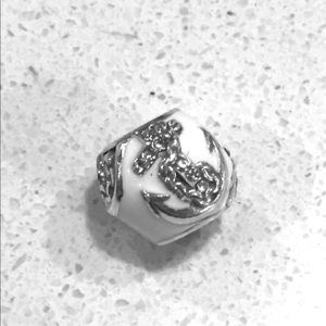 NON AUTHENTIC Pandora charm