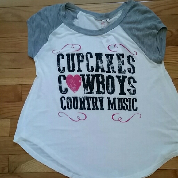 SOLD CUPCAKES, COWBOYS AND COUNTRY MUSIC TEE - Picture 2 of 3