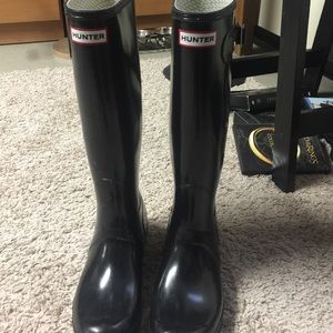 Hunter Glossy Black Rain Boots