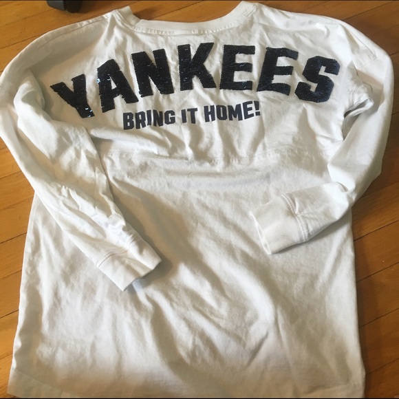 Vs pink Yankees