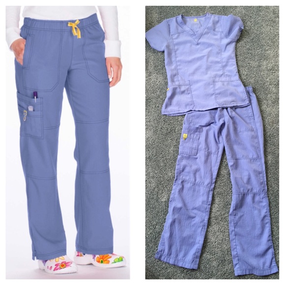 Wonder wink scrubs
