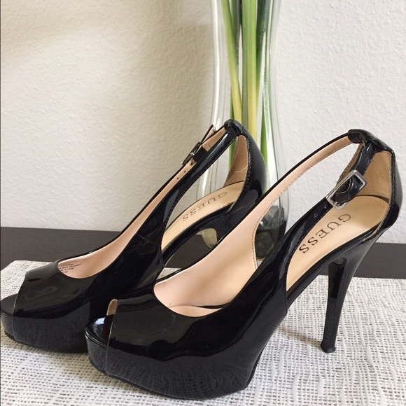 *WEEKEND SALE*Guess patent leather peep toe heels