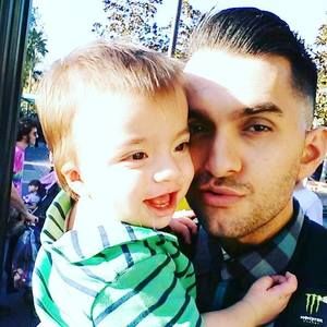 Meet your Posher, Ryan