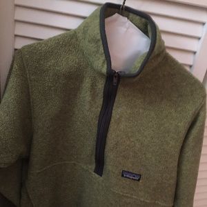 Patagonia Women Green Fleece size small