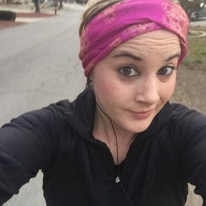 Meet your Posher, Ana