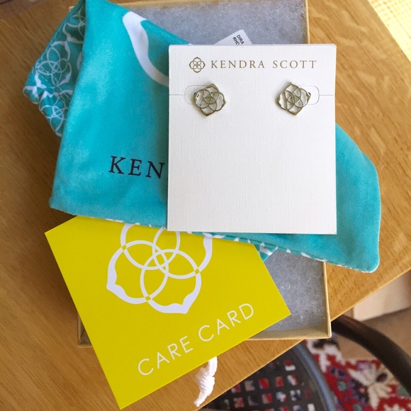 Kendra Scott Silver Earring - New With Tags
