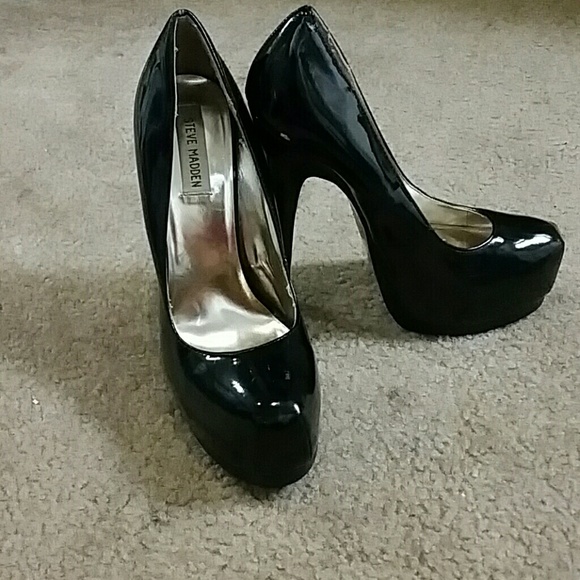 Steve Madden Sexy Black Heels