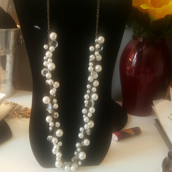 Chloe +Isabel pearl necklace
