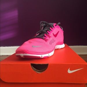 NIKE FREE 5.0