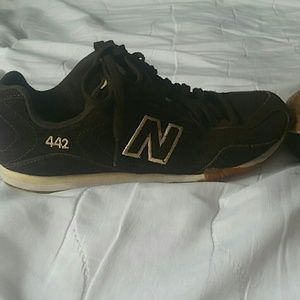 Brown New Balance 7.5