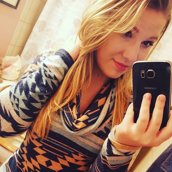 Meet your Posher, Makayla