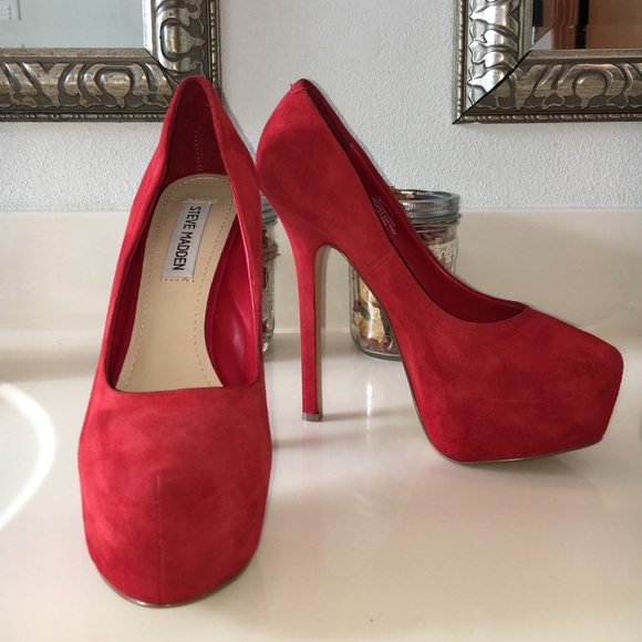 Steve Madden Shoes - Steve Madden Babylonn Platform Pump
